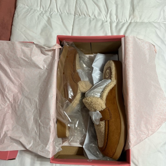 Sam & Libby cozy mule - Picture 8 of 11